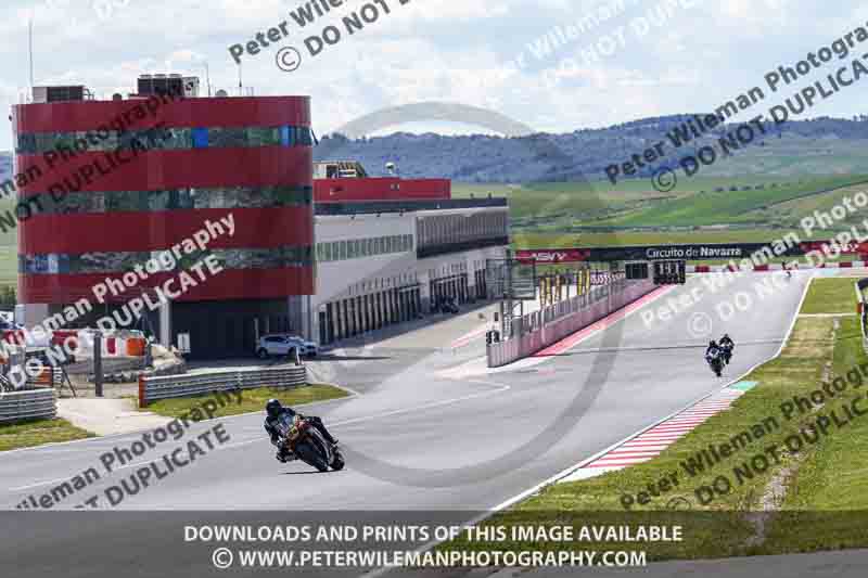 cadwell no limits trackday;cadwell park;cadwell park photographs;cadwell trackday photographs;enduro digital images;event digital images;eventdigitalimages;navarra;no limits trackdays;peter wileman photography;racing digital images;trackday digital images;trackday photos